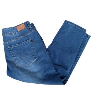 Tahari Woman's Size 12/31‎ Haisley Jean Fit Solution Capri